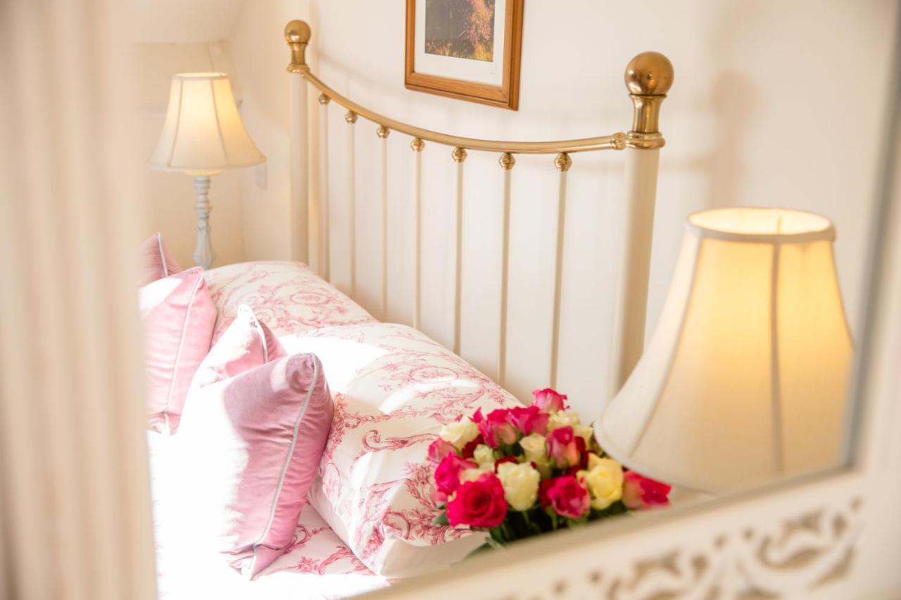 Higher Weddicott Barn Holiday Cottage - Self Catering Чагфорд Екстериор снимка