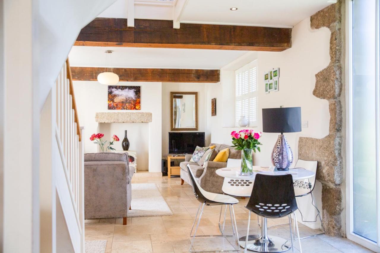 Higher Weddicott Barn Holiday Cottage - Self Catering Чагфорд Екстериор снимка